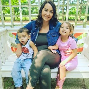 Meet your Posher, Ashley